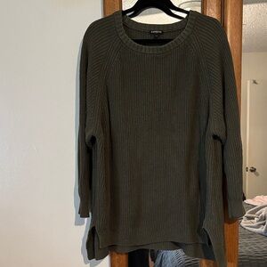 Express Women's Dark Green Crew Neck Sweater oversized large